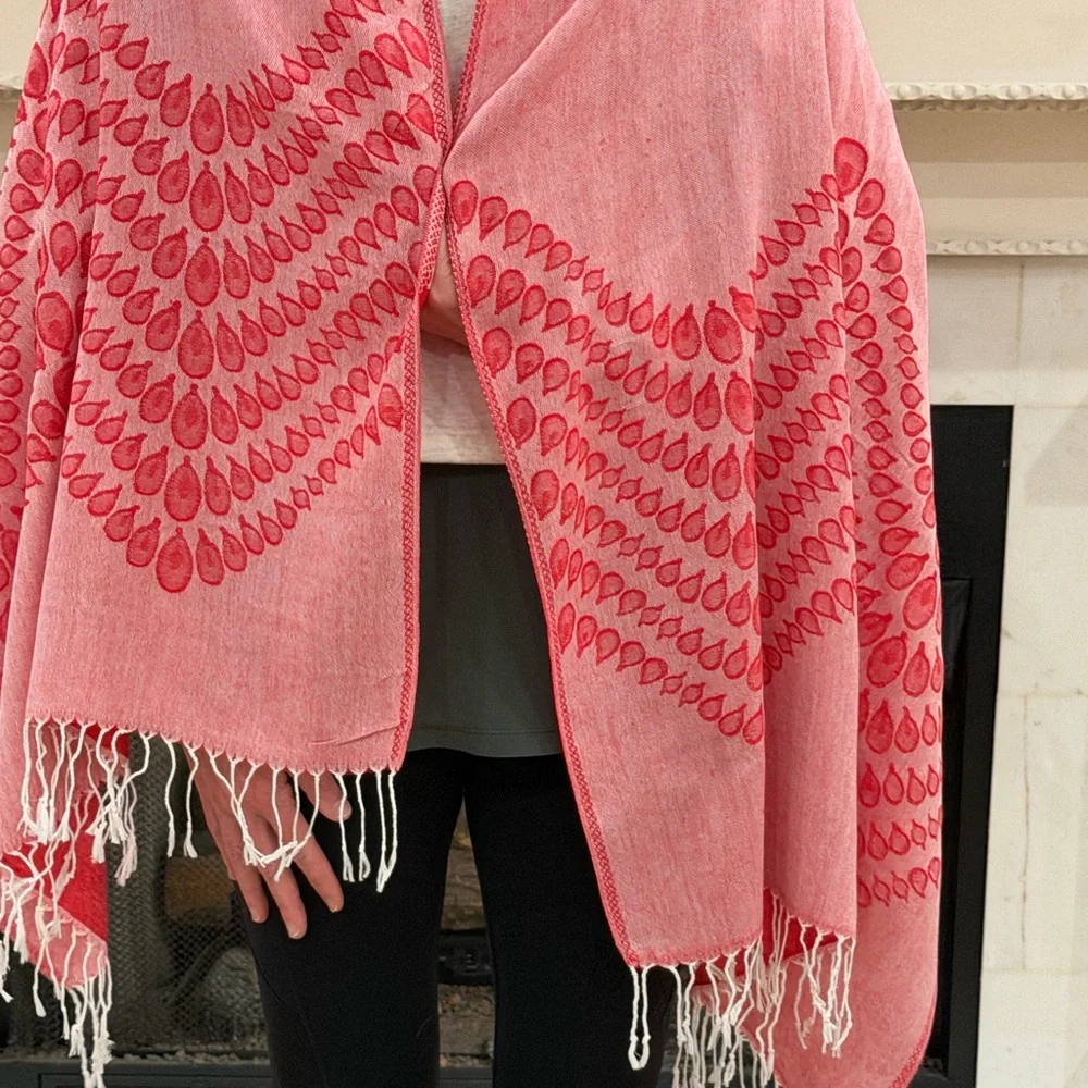 Sam Well Reversible Pashmina Scarf Red and White Patterned 100% Cashmere - Picture 8 of 9